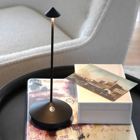 Wiederaufladbare Drahtlose LED Lampe – Wasserdicht & Dimmbare