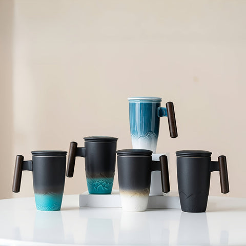 Handgemachte Keramische Teetasse mit Sieb – Authentisches Design und Praktische Anwendung