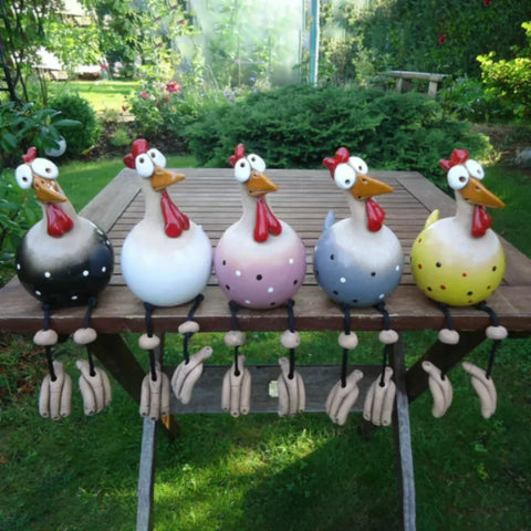 Verspielte Gartenhühner Dekoration - Fröhliche Außenaccessoires