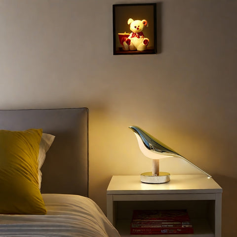 Vogelartige LED Lampe - Eleganz und Ruhe in jedem Raum