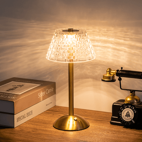 GlimmerTischlampe - Elegante und Drahtlose Beleuchtung