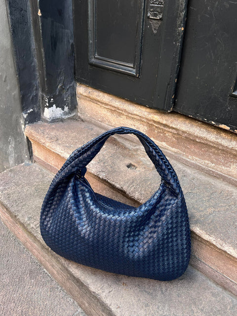 Schicke Gewebte Schultertasche - Für einen Eleganten Look