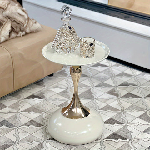 Ningqin Gold-Weißer Beistelltisch – Kompaktes und Elegantes Design