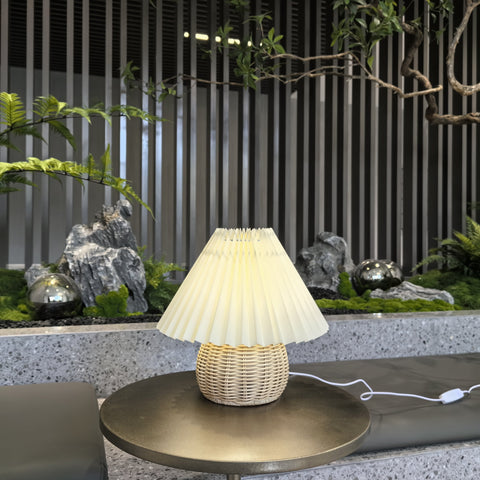 Bambus Geflochtene Tischlampe - Stilvolles und Raffiniertes Design