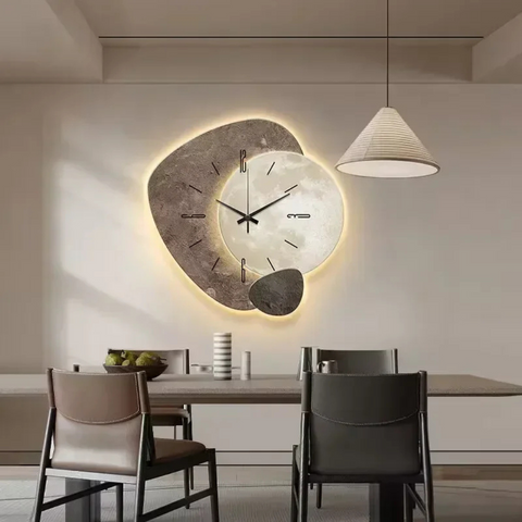 LunaWood Akzent Wanduhren – Natürliche Eleganz mit sanftem LED‑Schein
