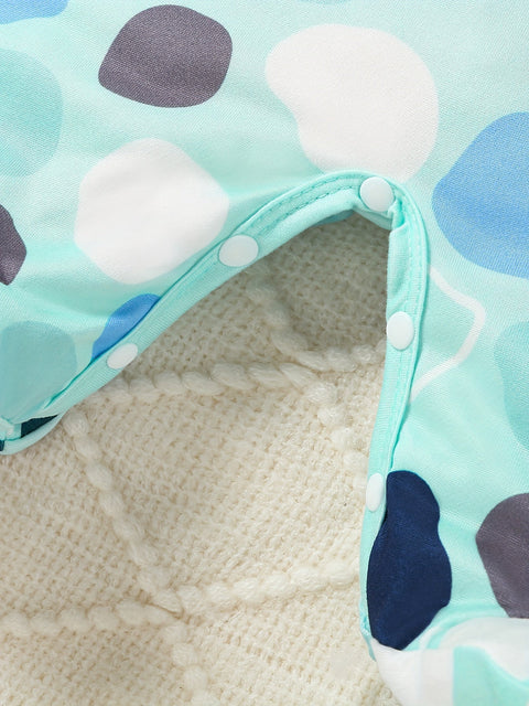 9-teiliges Babyoutfit Set mit Dinosauriern, Wolken und Punkten – Inklusive Body, Mütze und Lätzchen