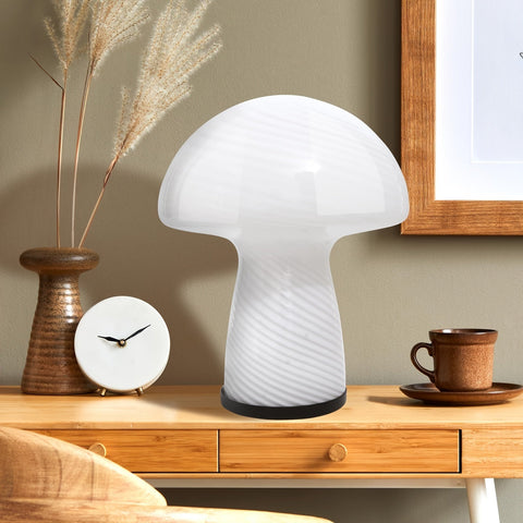 Verspielte Pilzlampe - Raffinierte Atmosphäre mit einem Retro-Twist