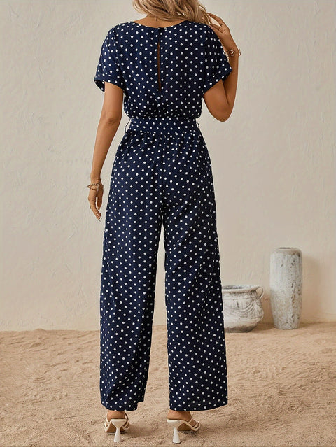 Gepunkteter Jumpsuit mit Taillengürtel – Perfekt für Sommerabenteuer und lässige Ausflüge