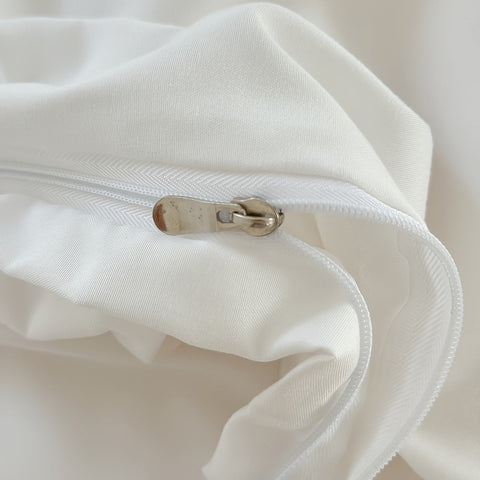 Gepolstertes Bettwäsche-Set – Bettüberwurf und Kissenbezüge mit großem Blumenmuster