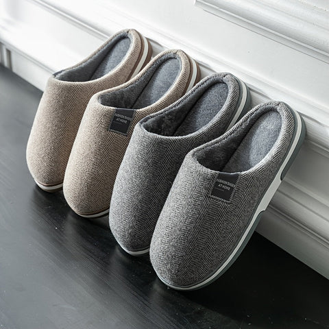 Warme Herrenpantoffeln mit Fischgrätstruktur – Komfort & Grip für Zuhause im Herbst und Winter