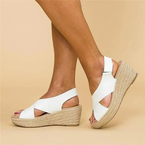 Schicke Keil-Sandalen mit gekreuzten Riemen – Bequemer Sommerstil