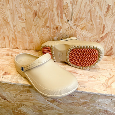 Rutschfeste Garten- und Arbeitsschuhe für Herren – Bequeme Slipper für jede Jahreszeit