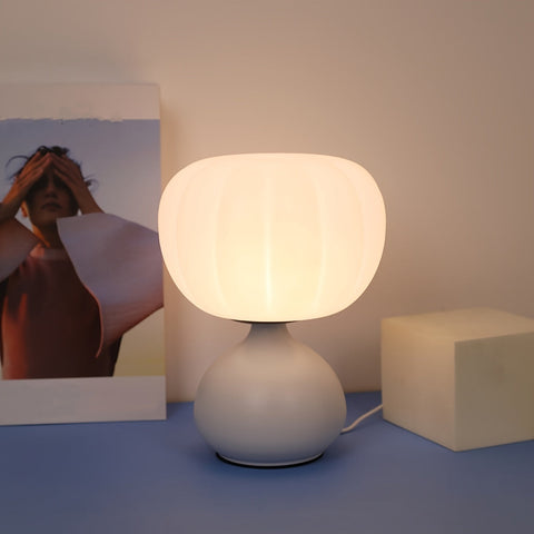 Luftige Balance Lampe - Moderne Atmosphäre für Deinen Raum