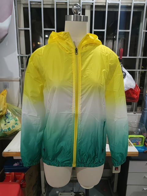 Leichte Kapuzen-Sommerjacke für Damen – Atmungsaktiv und Schutz für Outdoor-Aktivitäten