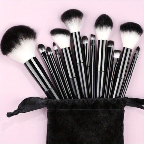 Fluffé Make-up Pinsel Set - Ein Perfektes Geschenk zum Muttertag