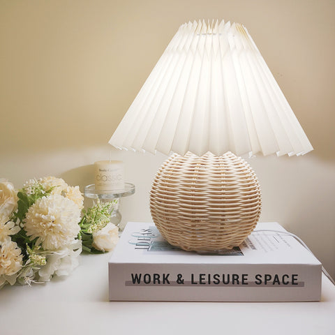 Bambus Geflochtene Tischlampe - Stilvolles und Raffiniertes Design