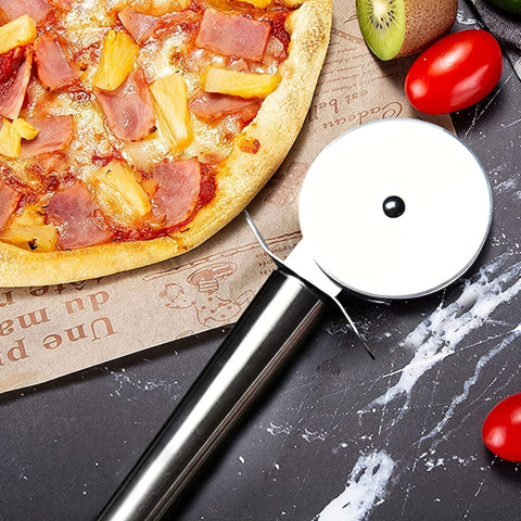 Edelstahl Pizzaschneider – Effizientes und Stilvolles Küchenwerkzeug für Perfekte Stücke