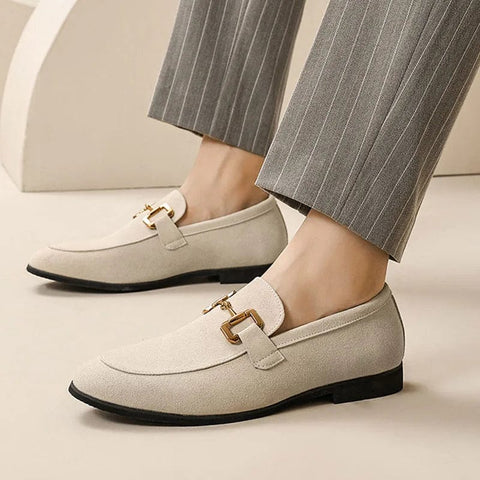 Nero - Wildleder Slipper mit Metallverschluss