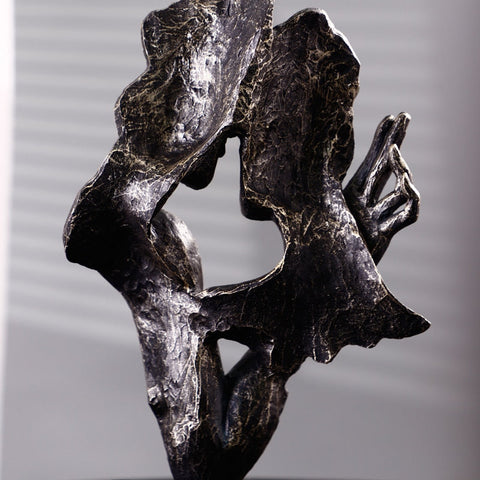 Umarmende Figuren Skulptur - Moderne Kunst für Zuhause