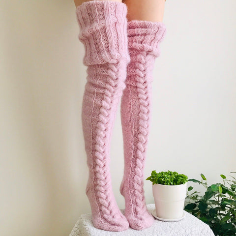 Trendige Over-the-Knee Socken - Bequeme Socken für den Winter
