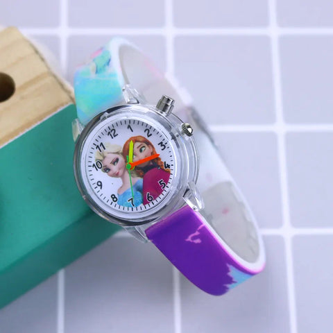 Leuchtende Kinderuhr – Erhältlich in Spider-Man und Frozen Designs