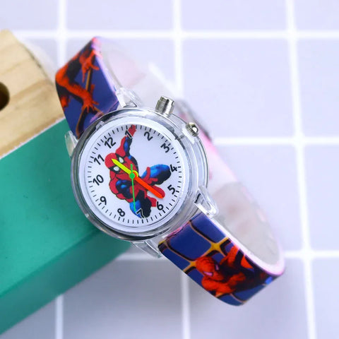Leuchtende Kinderuhr – Erhältlich in Spider-Man und Frozen Designs