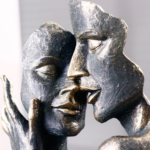 Umarmende Figuren Skulptur - Moderne Kunst für Zuhause