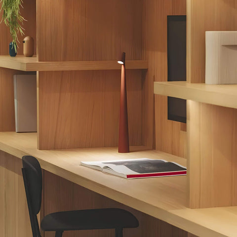 Nordic Elegance Stehlampe - Stilvolle und Dimmbare Beleuchtung für Modernes Interieur