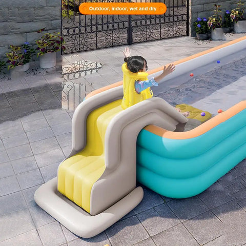 Sommerliche Aufblasbare Wasserrutsche – Sicherer und Verspielter Wasser Spaß