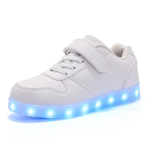 Strahlende Stapper - LED-Schuhe für Kinder, die leuchten