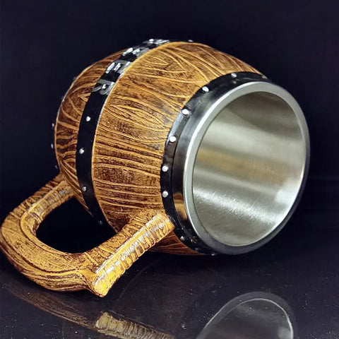 Deutsche Holzfass Bierkrug - Authentisches und Verspieltes Trinkerlebnis