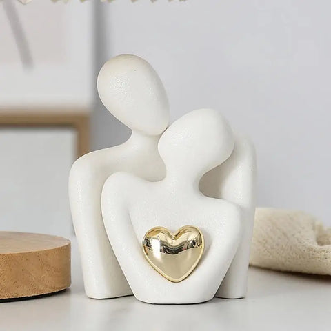 Herzerwärmende Umarmungsfigur – Liebe und Verbindung