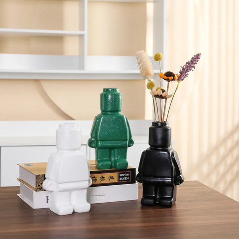 Kreative Robotervase - Verspielte Dekoration für Zuhause