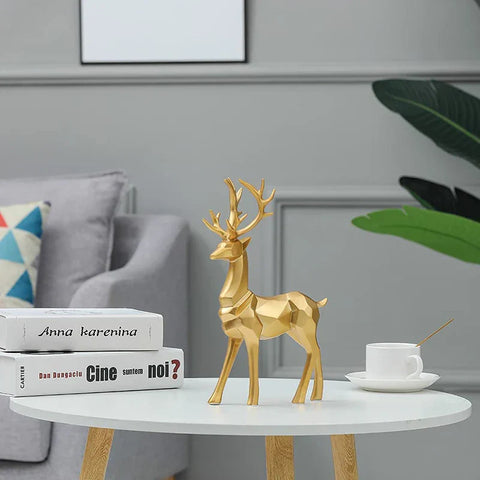 Geometrische Hirschskulpturen - Modern und Elegant