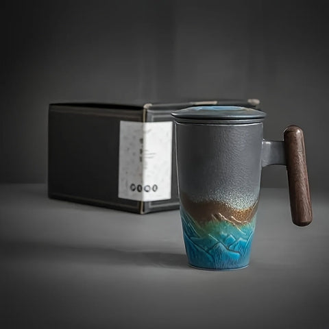 Handgemachte Keramische Teetasse mit Sieb – Authentisches Design und Praktische Anwendung