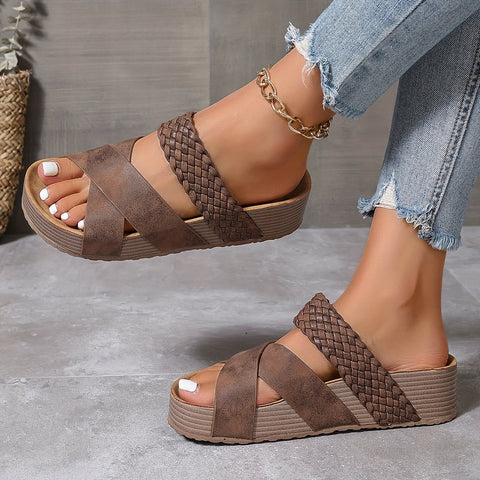Schicke Geflochtene Plattform Sandalen für Damen – Stilvoll und Komfortabel für Sommerliche Tage