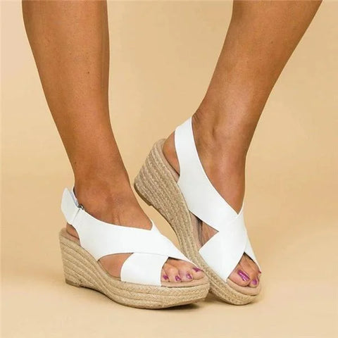 Schicke Keil-Sandalen mit gekreuzten Riemen – Bequemer Sommerstil