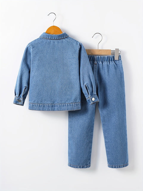 Lässige Ripped Denim Jacke und Hose Set – Perfekt für Abenteurer-Jungen