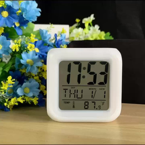 LED Digitale Wecker mit Temperaturanzeige – Leise und Luminös für jedes Zimmer