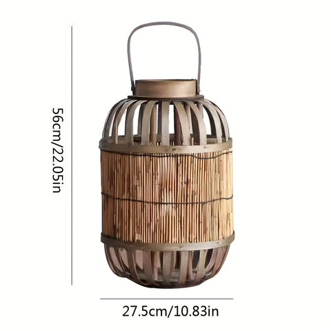 Rustikale Holz-Windlaterne – Authentischer Stimmungsmacher für Garten, Terrasse oder Innenraum