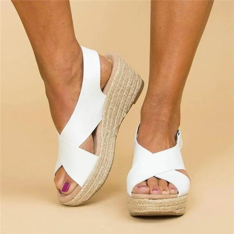 Schicke Keil-Sandalen mit gekreuzten Riemen – Bequemer Sommerstil