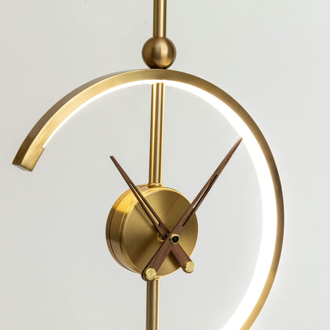 Nagoya Luxe Tischlampe – Künstlerische Beleuchtung mit zeitlosem Design