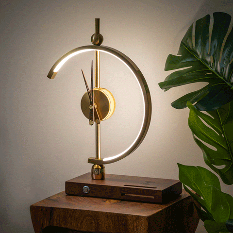 Nagoya Luxe Tischlampe – Künstlerische Beleuchtung mit zeitlosem Design