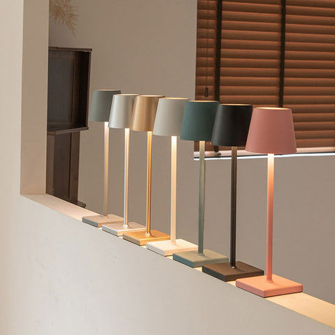Aurora Luxe Tischlampe – Zeitlose Eleganz für jedes Interieur
