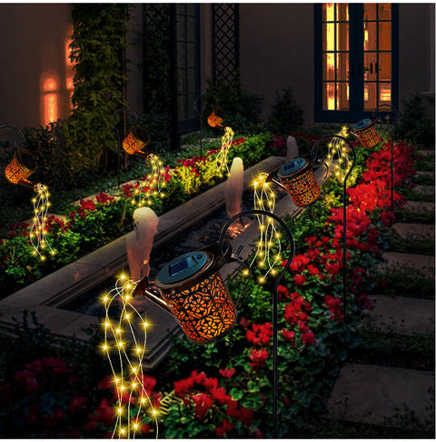 Gießkanne Gartenlampe mit Sprühbeleuchtung – Magische Außenbeleuchtung mit Solarenergie