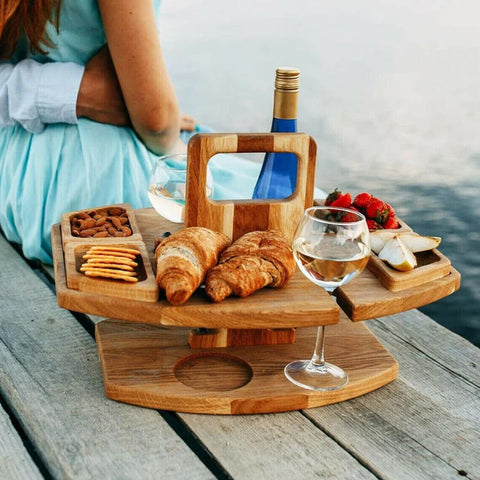 Eleganter Holz-Picknick-Weintisch – Praktisch und Luxuriös