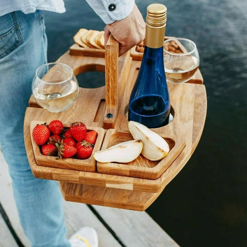 Eleganter Holz-Picknick-Weintisch – Praktisch und Luxuriös