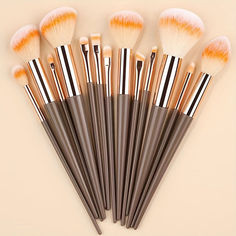 Fluffé Make-up Pinsel Set - Ein Perfektes Geschenk zum Muttertag