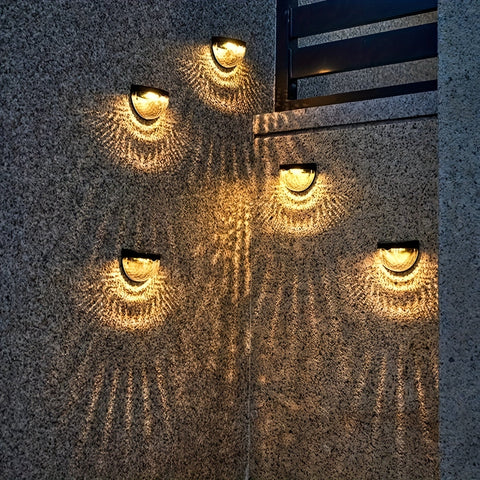 SolarGlow Halbrunde LED-Zaunbeleuchtung – Elegant und Nachhaltig