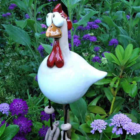 Verspielte Gartenhühner Dekoration - Fröhliche Außenaccessoires